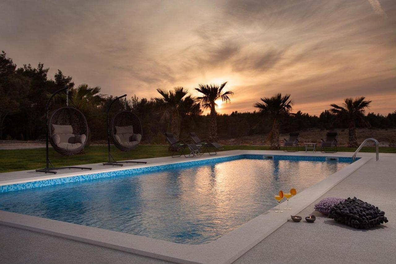 Villa Malibu One Vir Exteriér fotografie