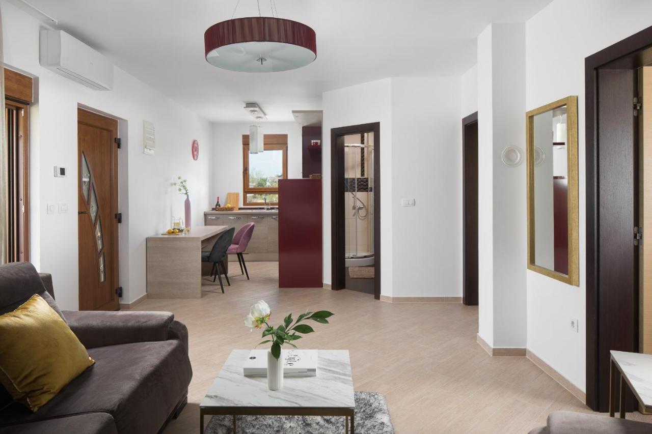 Villa Malibu One Vir Exteriér fotografie